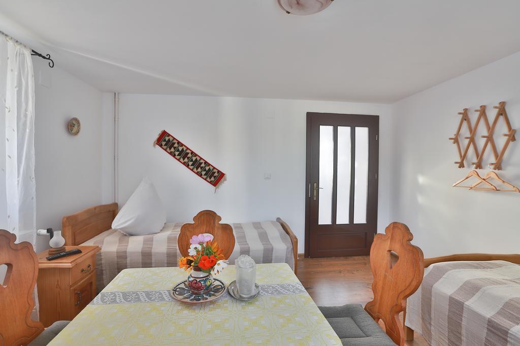 Pensiunea Casa Canda Salasu de Sus Zimmer foto